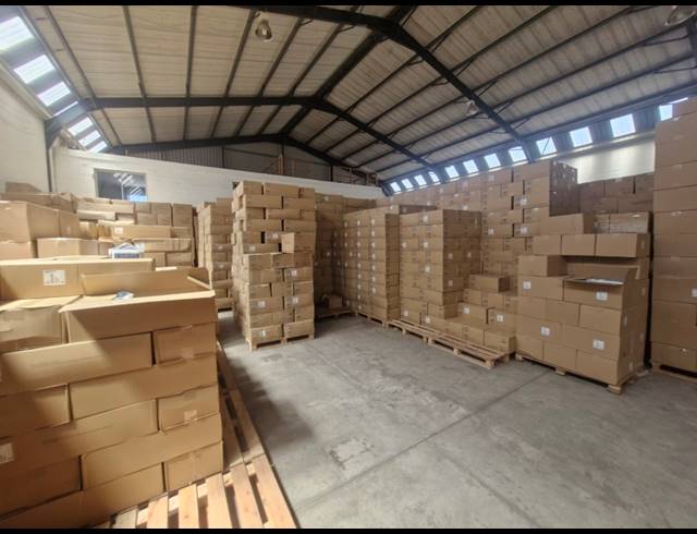 652M² WAREHOUSE TO LET IN OKAVANGO PARK